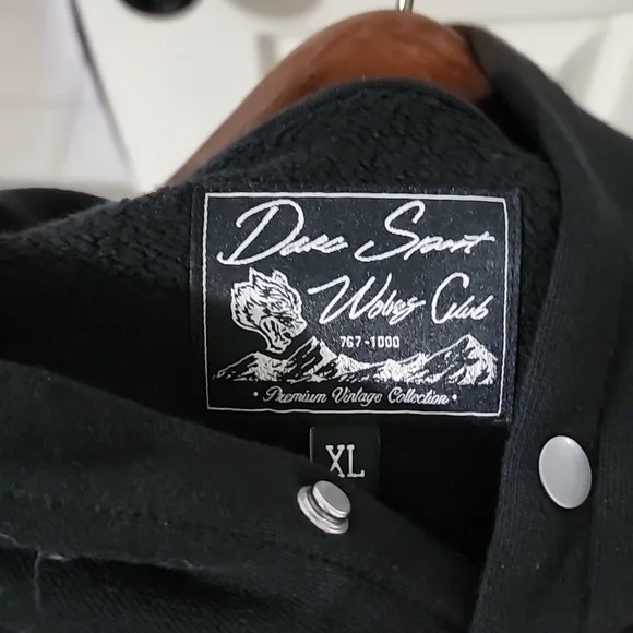 Darc sport wolves hoodie - Picture 5 of 5